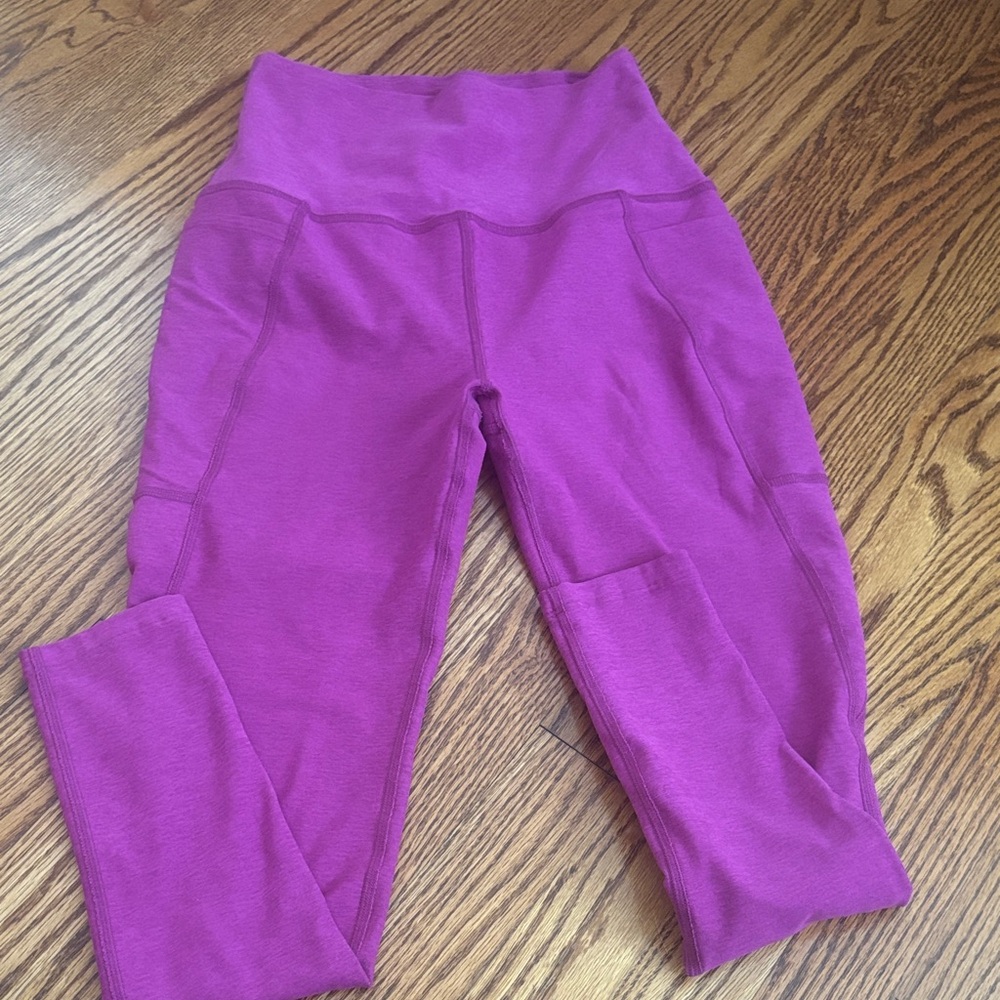 Beyond Yoga Magenta Leggings